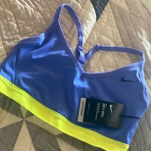 Nike light support sports bra